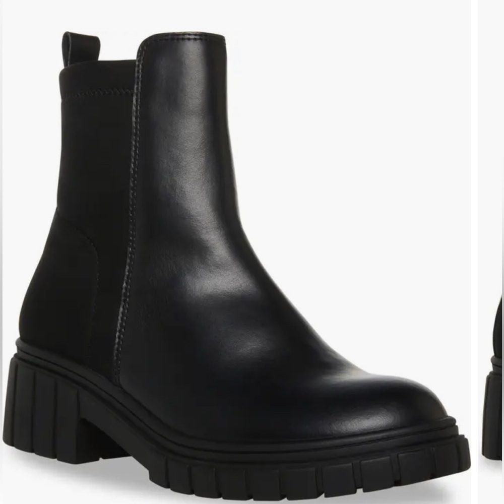 BNWT Blondo Women's Prestly Waterproof Boot